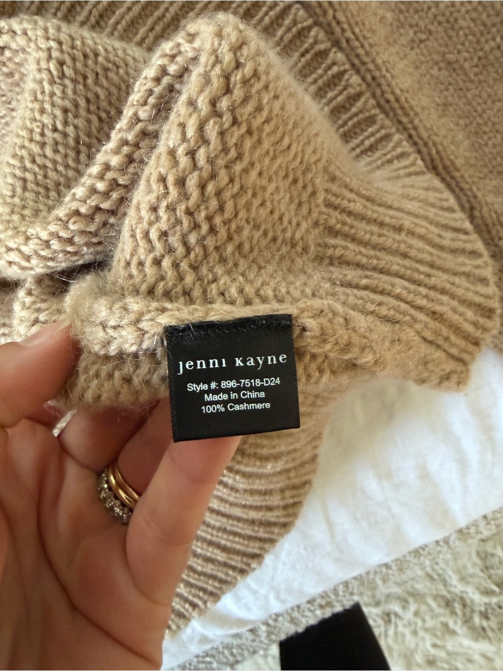 Jenni Kayne Kate Cashmere VNeck - Picture 7 of 7
